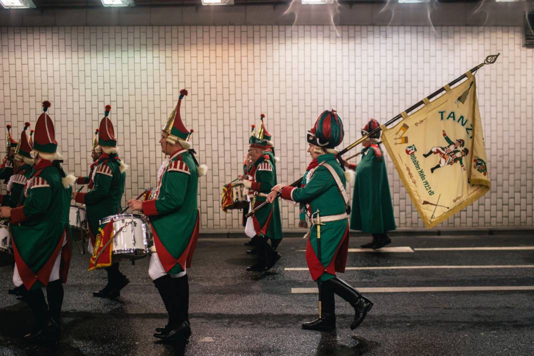 Kadınlar Karnavalı İnanılmaz Fotoğraflara Sahne Oldu 11